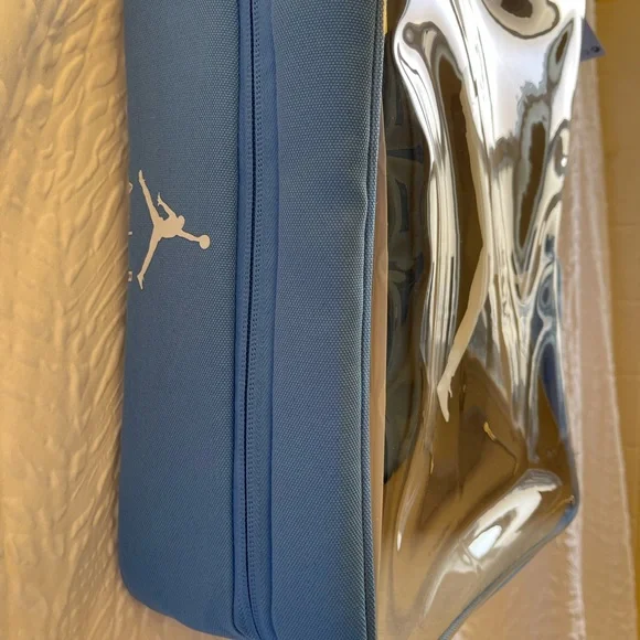 Nike Air Jordan UNC University Blue Travel Shoe Box Bag - NWT ***